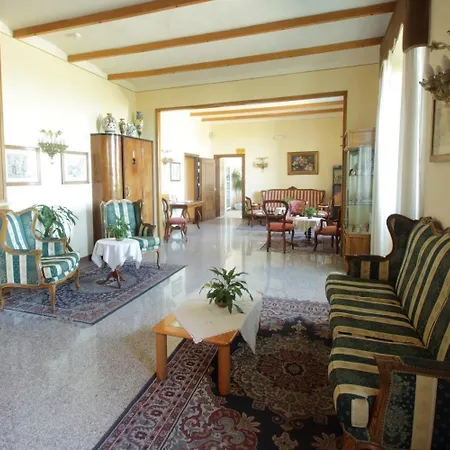 Windsor Savoia 3*