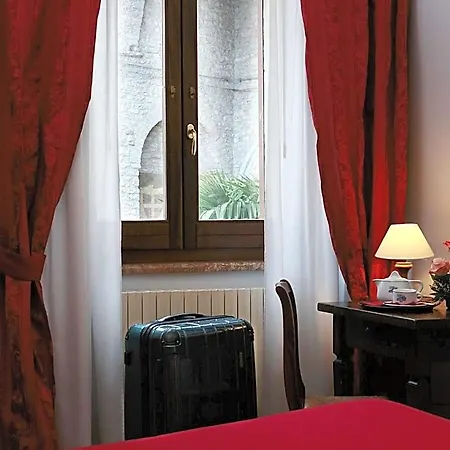 Ξενοδοχείο Windsor Savoia 3*