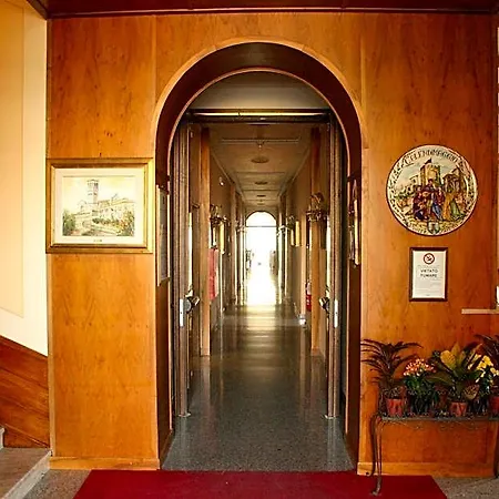 Windsor Savoia