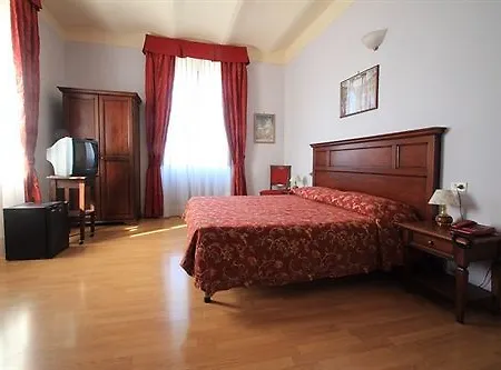 Windsor Savoia Hotell 3*